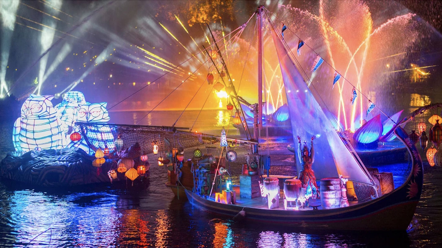 Mega Grand World Ha Noi_Show Dien The Grand Voyage